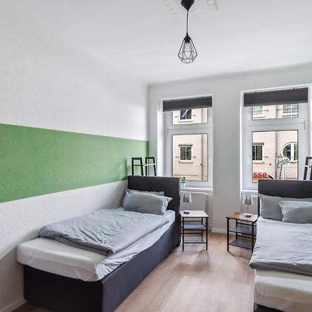 Salihomes/Max Apartment/5Pax/Modern Eingerichtet/Voll Ausgestattet Kueche Markranstädt Exteriör bild