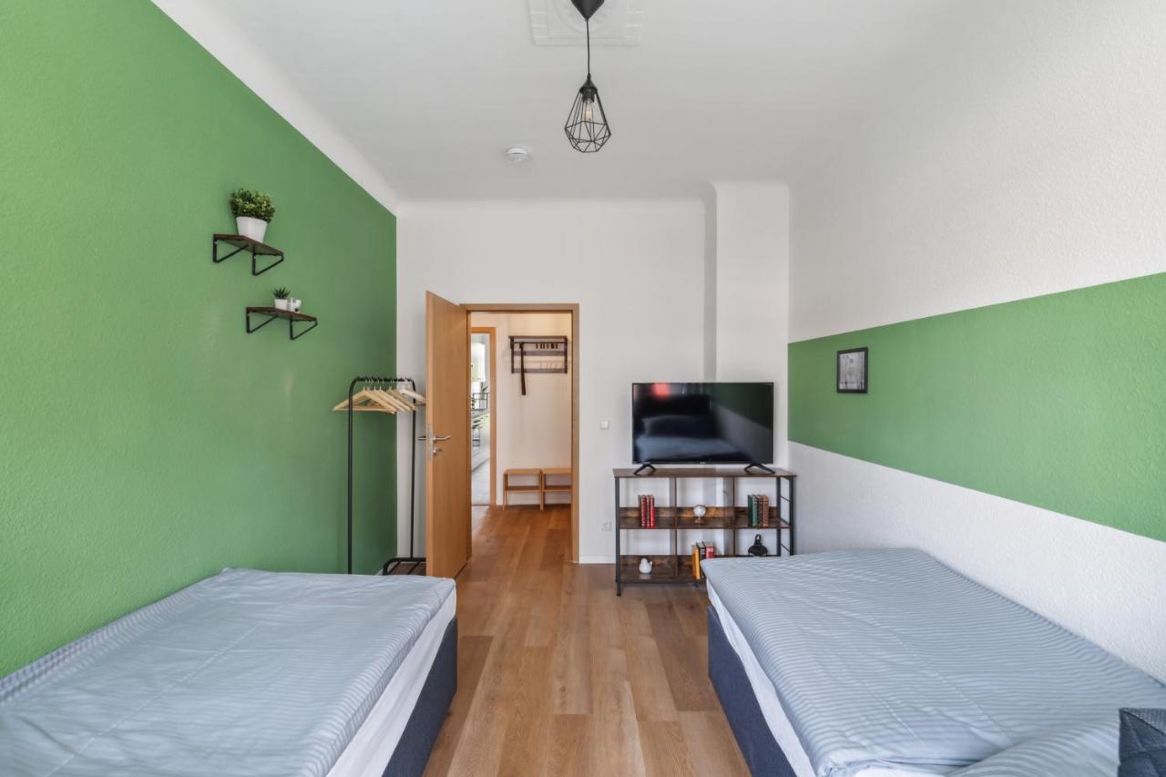 Salihomes/Max Apartment/5Pax/Modern Eingerichtet/Voll Ausgestattet Kueche Markranstädt Exteriör bild