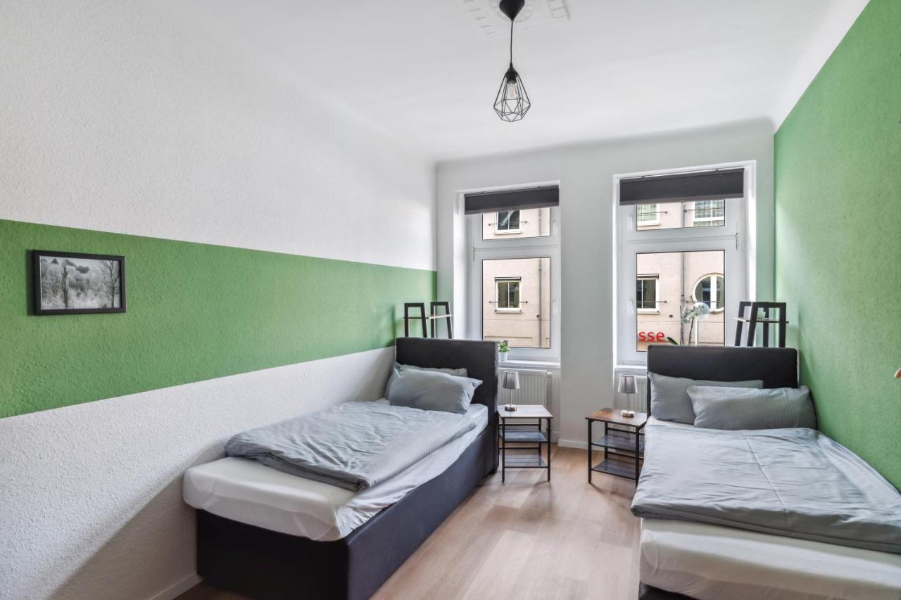 Salihomes/Max Apartment/5Pax/Modern Eingerichtet/Voll Ausgestattet Kueche Markranstädt Exteriör bild